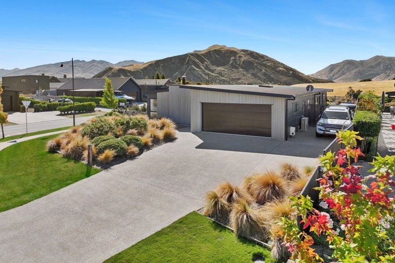 Photo of property in 75 Infinity Drive, Wanaka, 9305