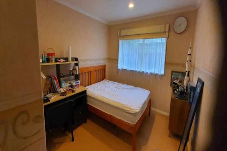 Photo of property in 19 Hoyte Place, Pukehangi, Rotorua, 3015