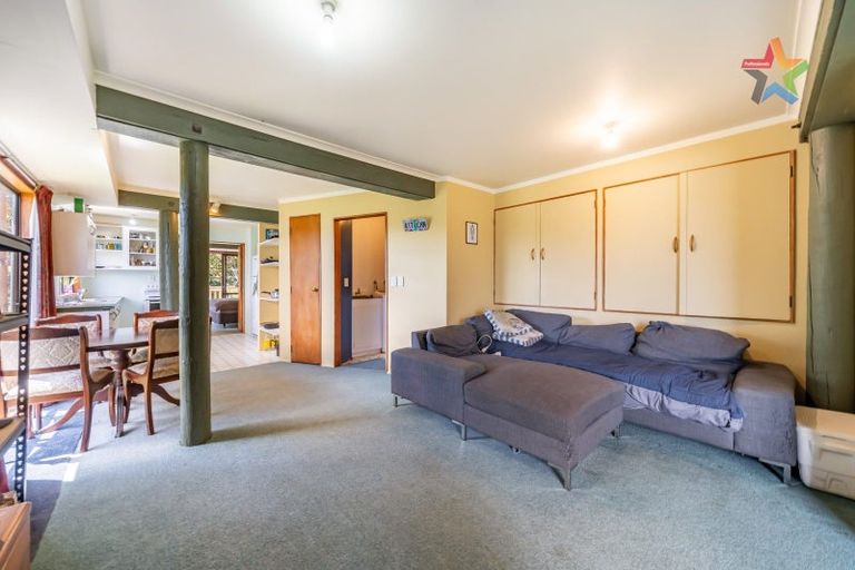 Photo of property in 321 Marine Drive, York Bay, Lower Hutt, 5013