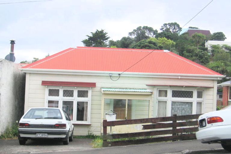 Photo of property in 16 Cleveland Street, Brooklyn, Wellington, 6021