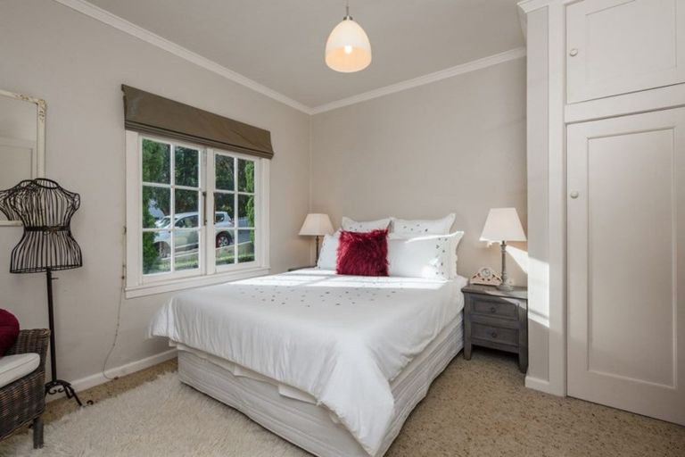 Photo of property in 1/18 Ponsonby Road, Karori, Wellington, 6012