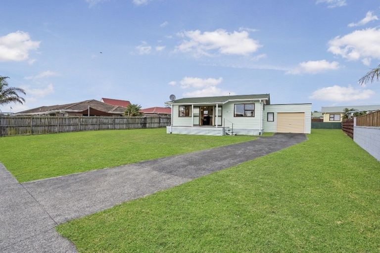 Photo of property in 105 Chartwell Avenue, Whangamata, 3620