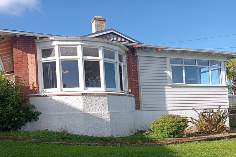 Photo of property in 12 Clifford Street, Dalmore, Dunedin, 9010