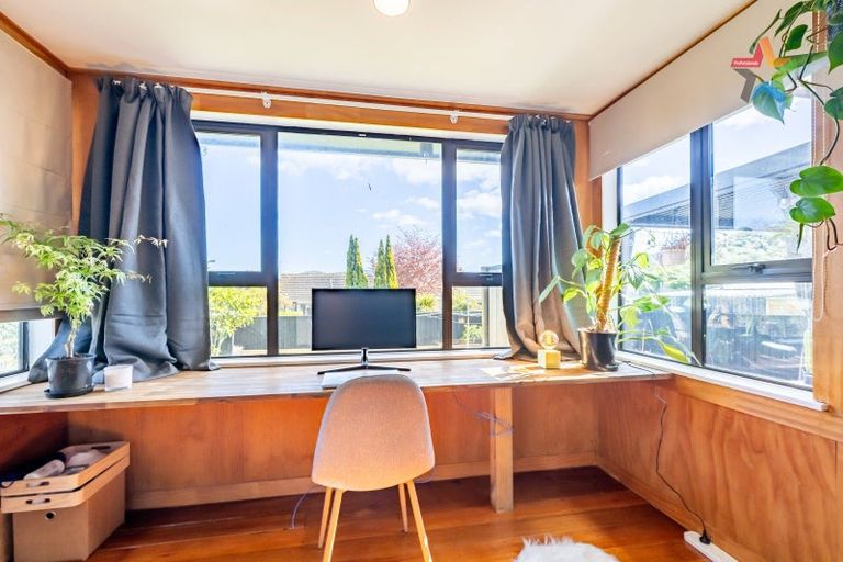 Photo of property in 86 Wilkie Crescent, Naenae, Lower Hutt, 5011