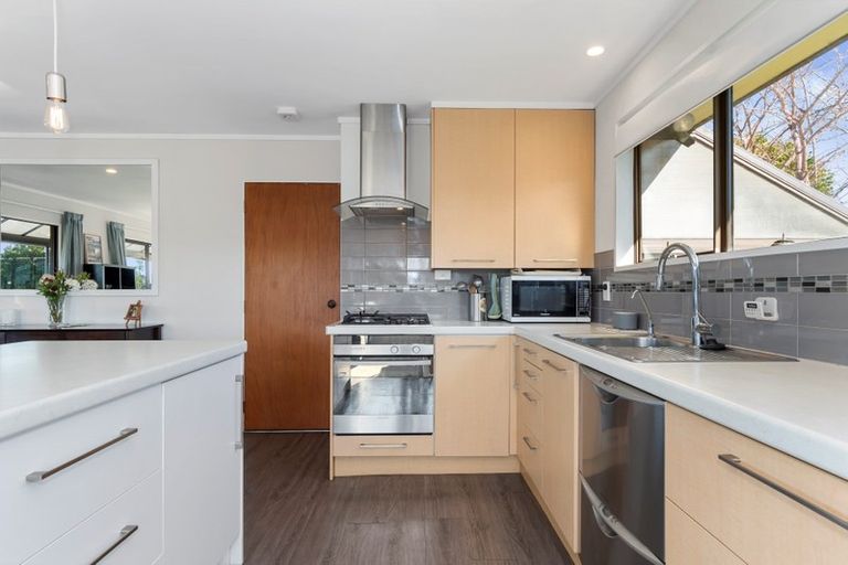 Photo of property in 6 Knox Place, Greerton, Tauranga, 3112