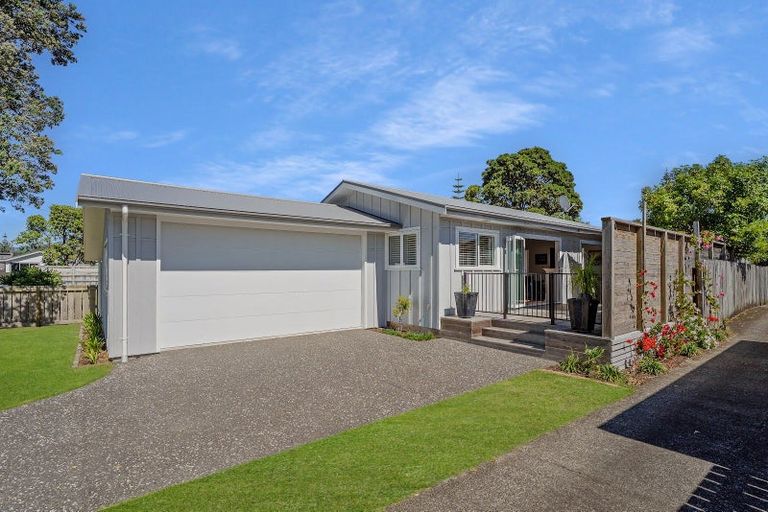 Photo of property in 207a The Square, Whangamata, 3620