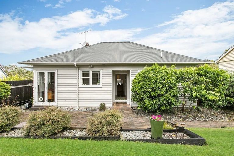 Photo of property in 53 Kurahaupo Street, Orakei, Auckland, 1071