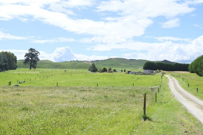 Photo of property in 804 Tukairangi Road, Kinloch, Taupo, 3385
