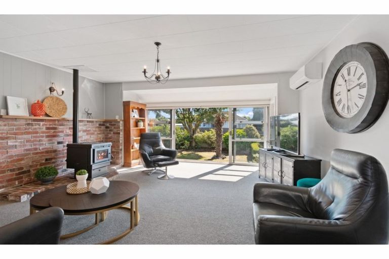 Photo of property in 18 Garvins Road, Hornby, Christchurch, 8042