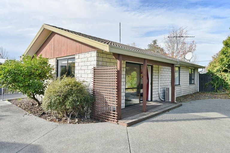 Photo of property in 31 Tyrone Street, Belfast, Christchurch, 8051