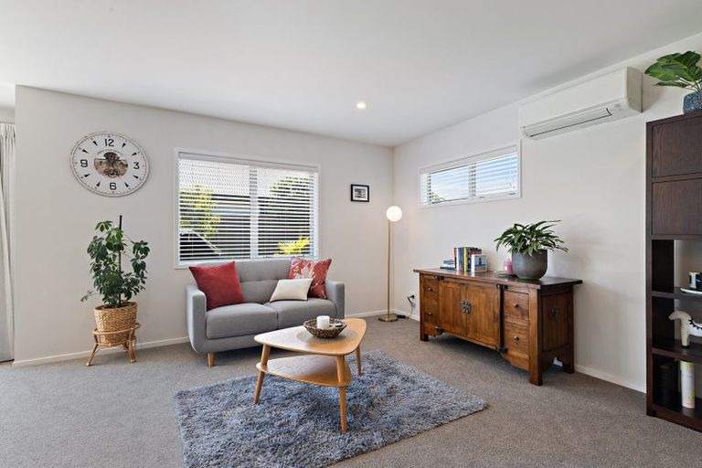 Photo of property in 38 Luxembourg Crescent, Halswell, Christchurch, 8025