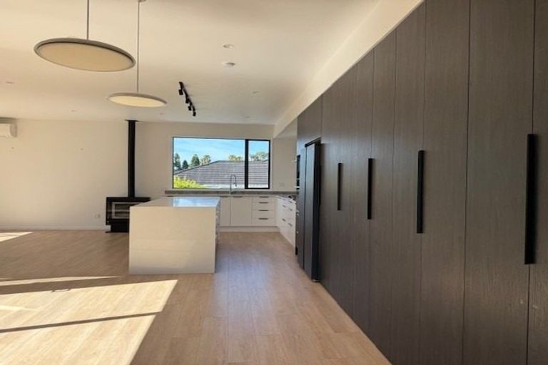 Photo of property in 102 Moffat Road, Bethlehem, Tauranga, 3110