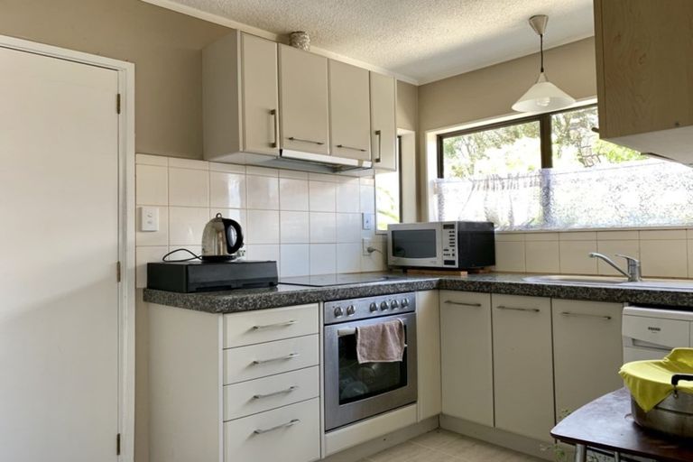 Photo of property in 1/24 Curacao Place, Half Moon Bay, Auckland, 2012