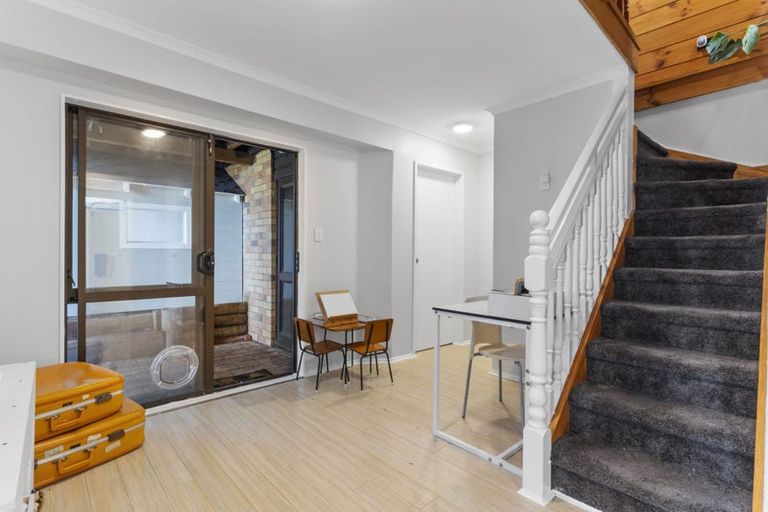 Photo of property in 18a Ridge Road, Howick, Auckland, 2014