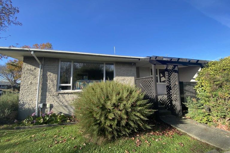 Photo of property in 1/44 Lochee Road, Upper Riccarton, Christchurch, 8041