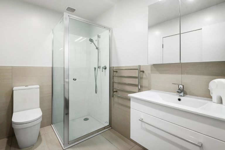 Photo of property in 207/38d Fraser Avenue, Northcote, Auckland, 0627