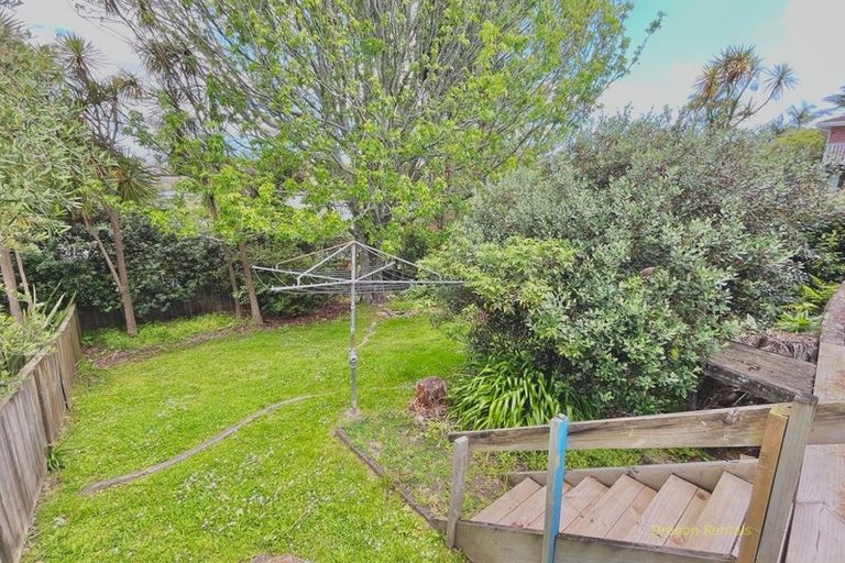 Photo of property in 8 Jellicoe Road, Murrays Bay, Auckland, 0630