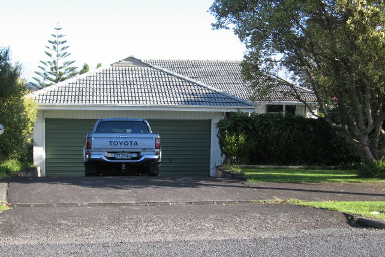 Photo of property in 8 Pine Terrace, Howick, Auckland, 2014