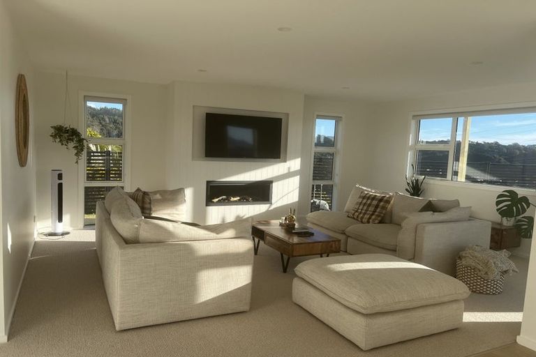 Photo of property in 3 Trysail Place, Whitby, Porirua, 5024