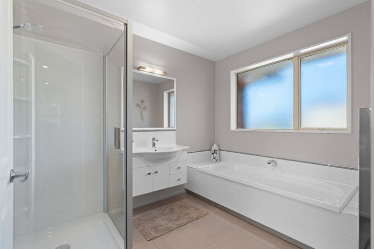 Photo of property in 22 Burbank Drive, Aidanfield, Christchurch, 8025