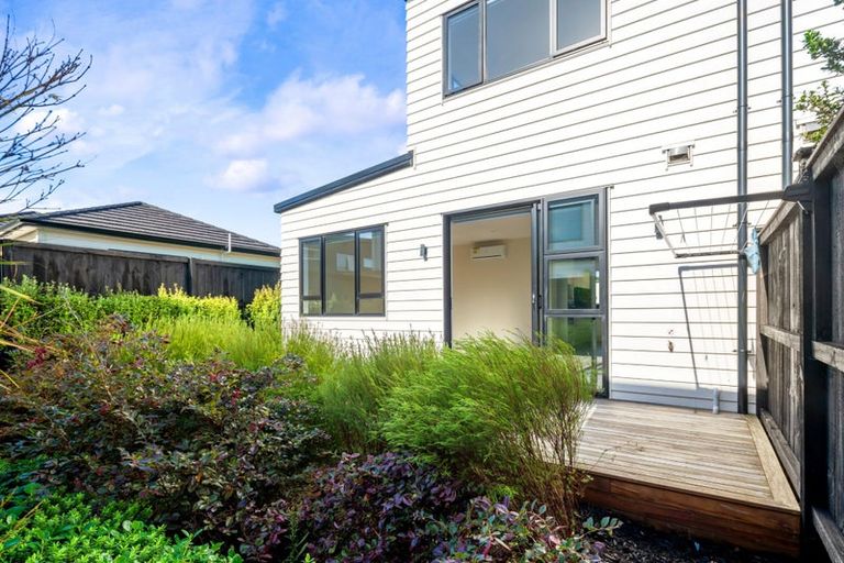 Photo of property in 21b Lumbarda Drive, Kumeu, 0810