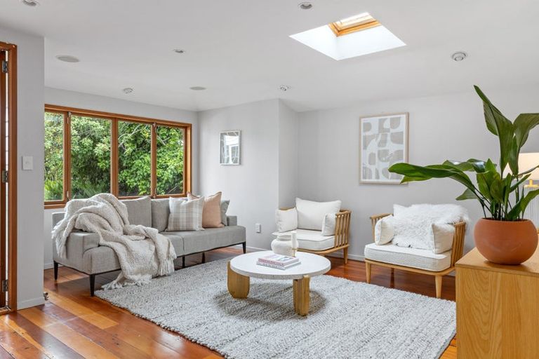 Photo of property in 6 Stafford Road, Northcote Point, Auckland, 0627