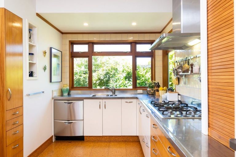 Photo of property in 35 Goldsmith Road, Hospital Hill, Napier, 4110