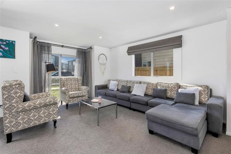 Photo of property in 25 Bukem Place, Favona, Auckland, 2024