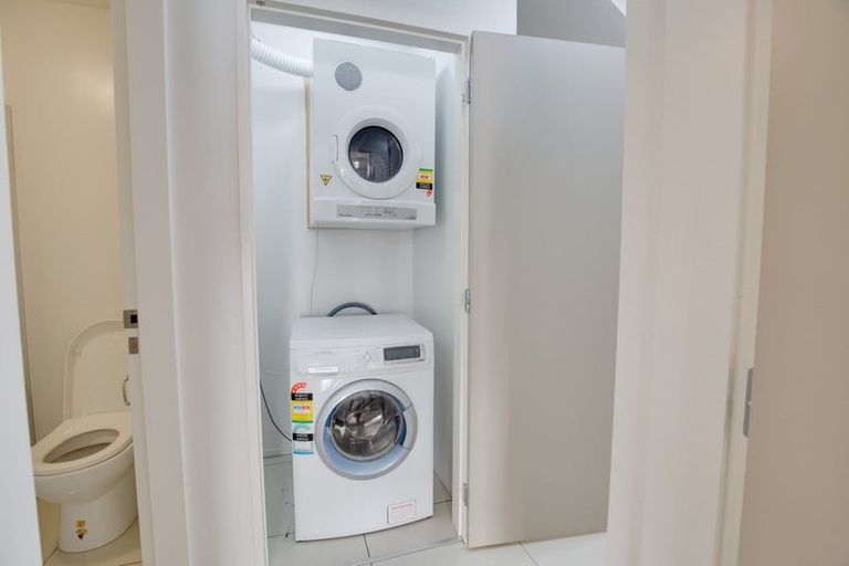 Photo of property in 3a Anderson Terrace, Mount Cook, Wellington, 6021