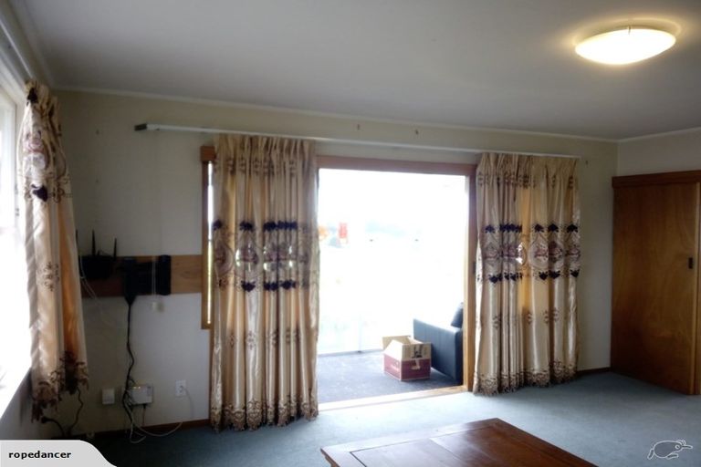 Photo of property in 20 Jane Grove, Paparangi, Wellington, 6037