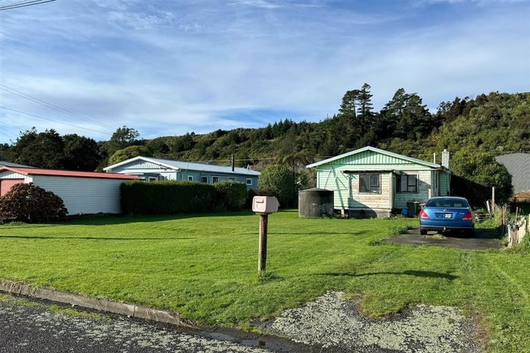 Photo of property in 37 Ogilvie Road, Gladstone, Greymouth, 7805