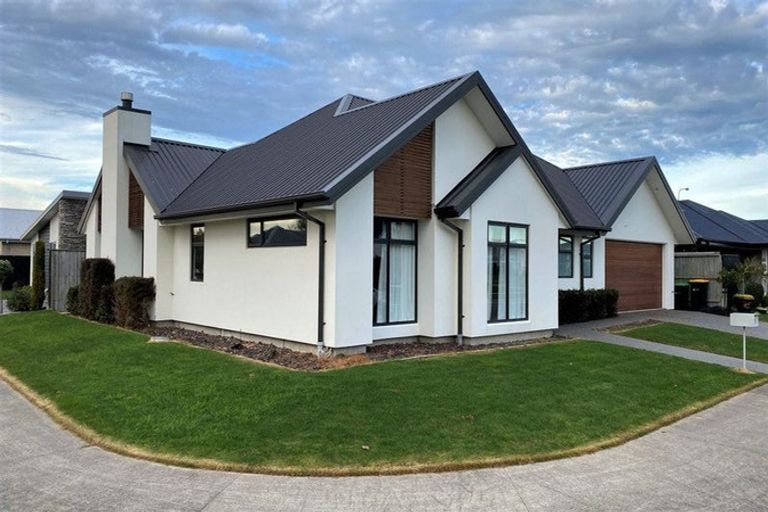 Photo of property in 2 Addies Way, Kaiapoi, 7630