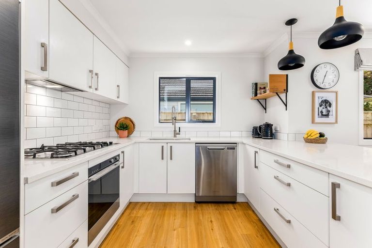 Photo of property in 75 Banks Boulevard, Whitby, Porirua, 5024