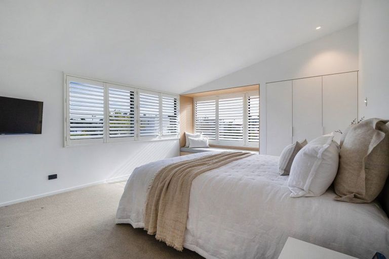 Photo of property in 35a Pitau Road, Mount Maunganui, 3116