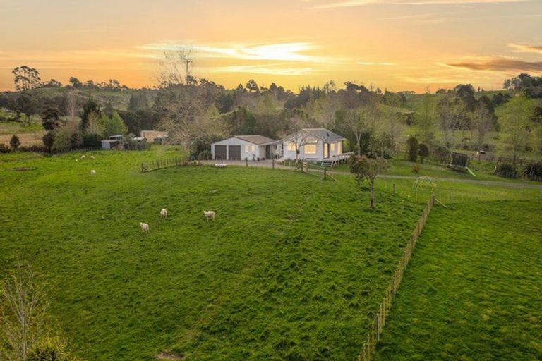 Photo of property in 56 Aubrey Road, Stillwater, Silverdale, 0993