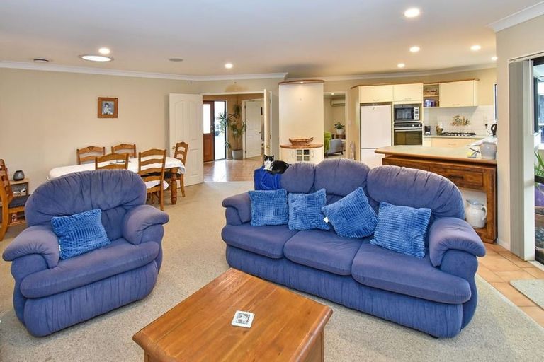 Photo of property in 9 Dan Bryant Place, Pukekohe, 2120