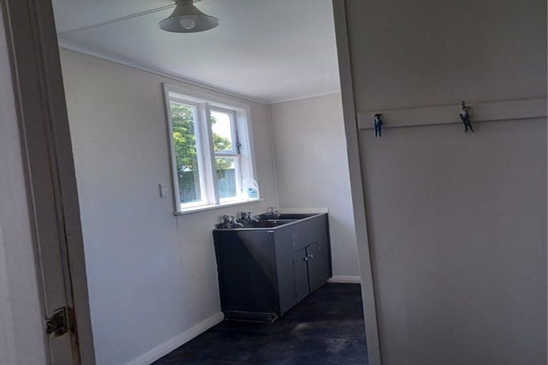 Photo of property in 19 Hereford Street, West End, Palmerston North, 4410