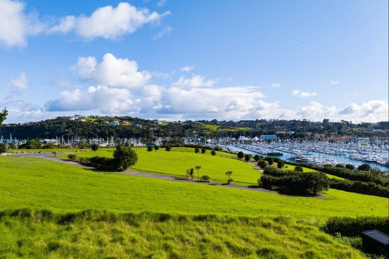 Photo of property in 7 Waimaki Way, Gulf Harbour, Whangaparaoa, 0930