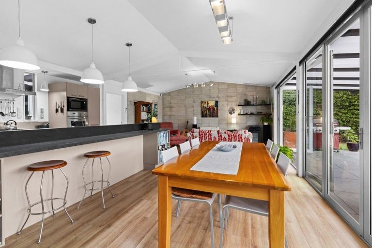 Photo of property in 29 Mill Road, Clive, 4102