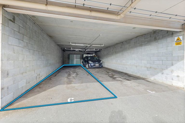 Photo of property in 11/28 The Avenue, Albany, Auckland, 0632