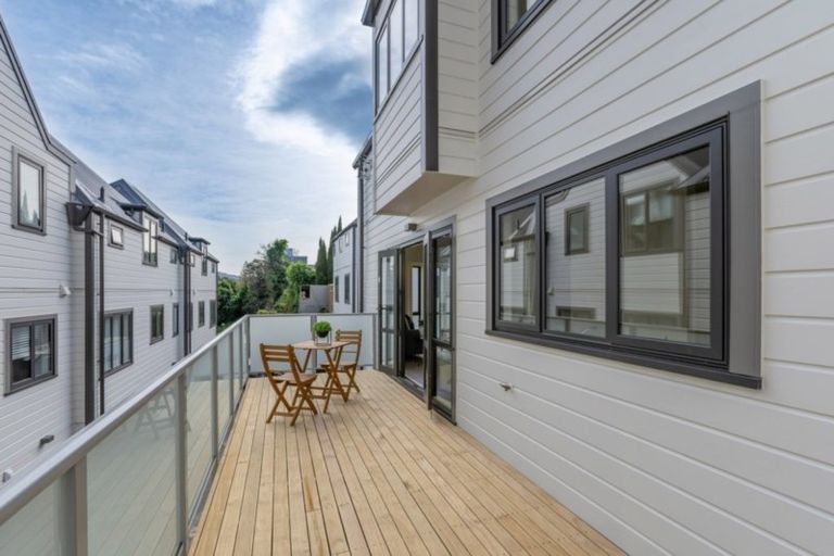 Photo of property in 9/240 The Terrace, Wellington Central, Wellington, 6011