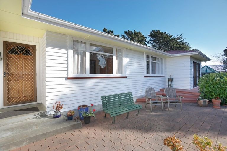 Photo of property in 21 Milne Street, Marton, 4710