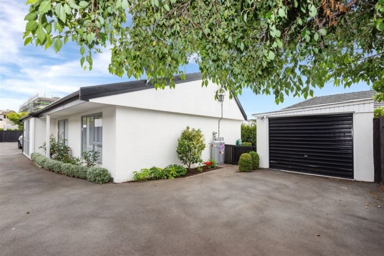 Photo of property in 3/132 Leinster Road, Merivale, Christchurch, 8014