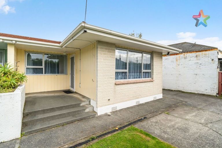 Photo of property in 244 Waiwhetu Road, Waterloo, Lower Hutt, 5011