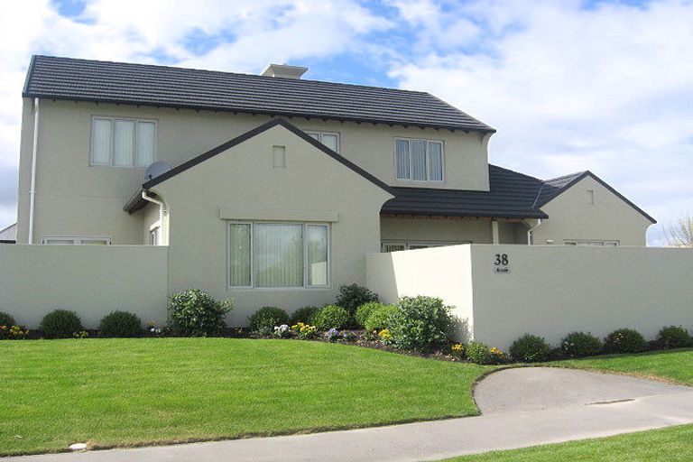 Photo of property in 38 Glasnevin Drive, Casebrook, Christchurch, 8051
