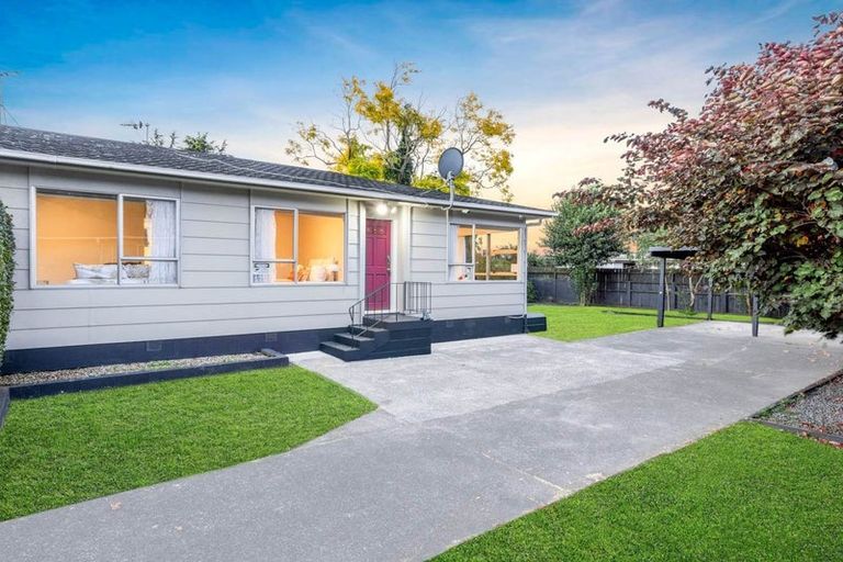 Photo of property in 2/27 Waimana Road, Conifer Grove, Takanini, 2112