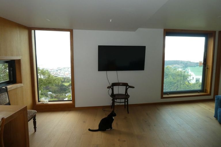 Photo of property in 61 Karepa Street, Brooklyn, Wellington, 6021