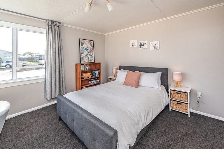 Photo of property in 5 Bastia Avenue, Bastia Hill, Whanganui, 4500