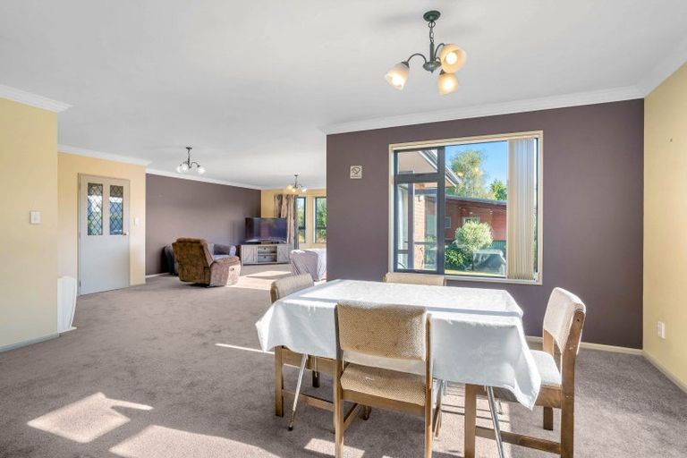 Photo of property in 6 Queen Street, Winton, 9720