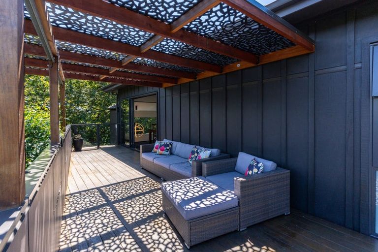 Photo of property in 4a Ryan Grove, Tawa, Wellington, 5028